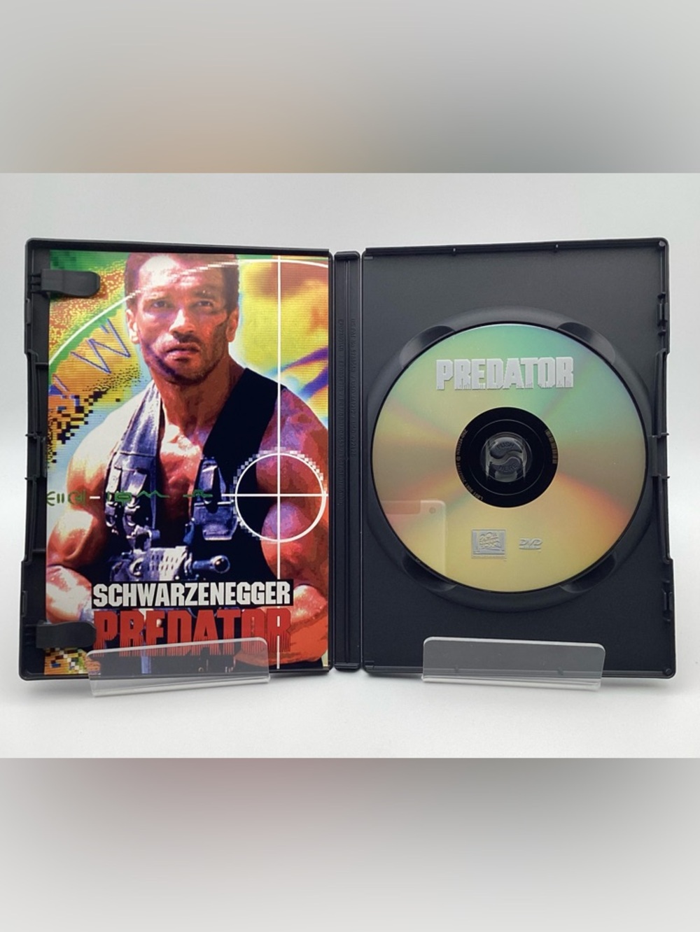 Predator DVD 2004 Fullscreen Arnold Schwarzenegger - Picture 4 of 7